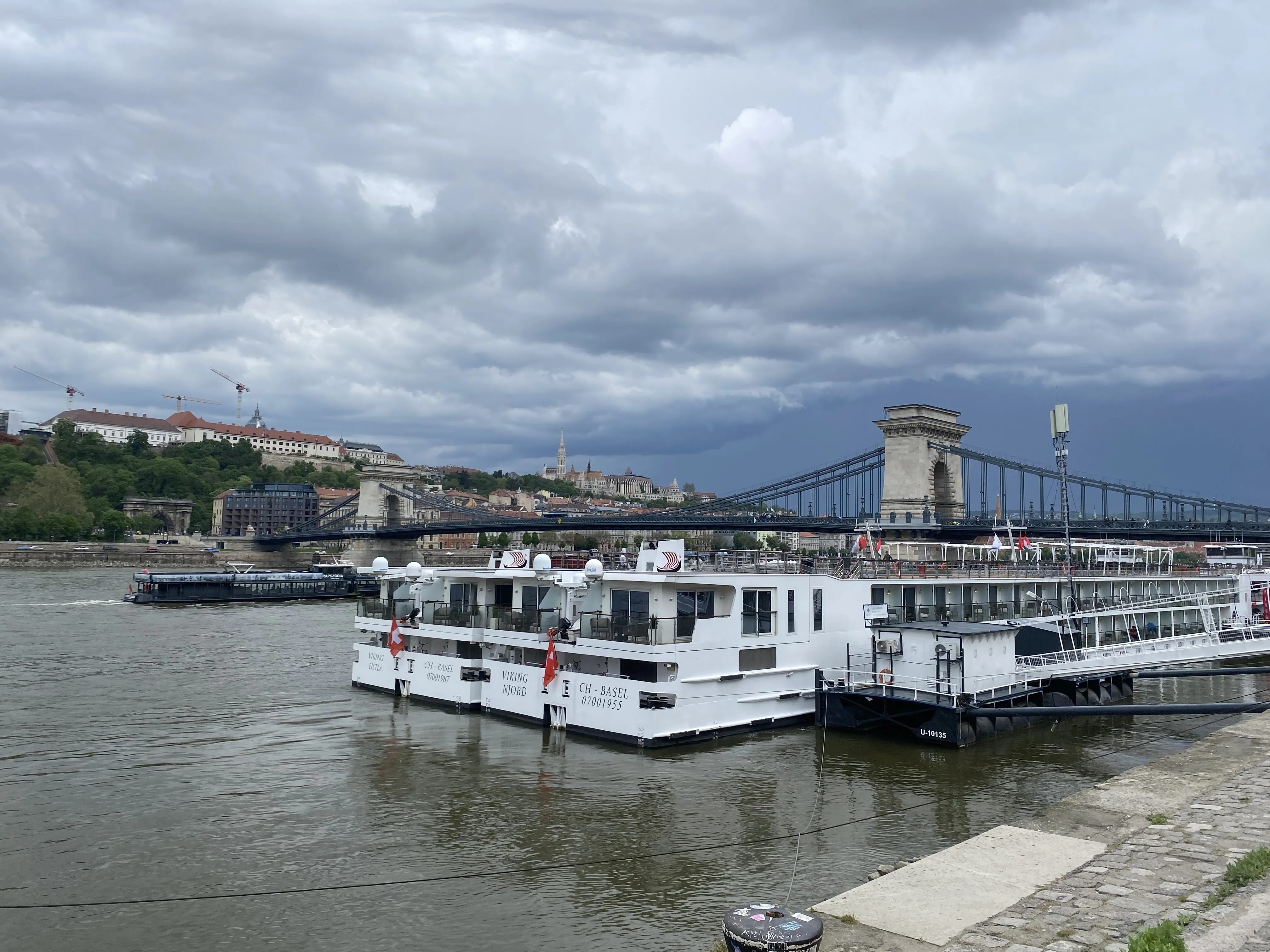Chain bridge
